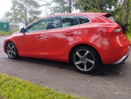 VOLVO V40 1.6 D2 R-Design Euro 5 (s/s) 5dr